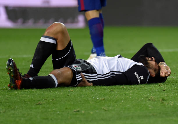 贝克汉姆的黄金右脚：重温他的经典进球瞬间