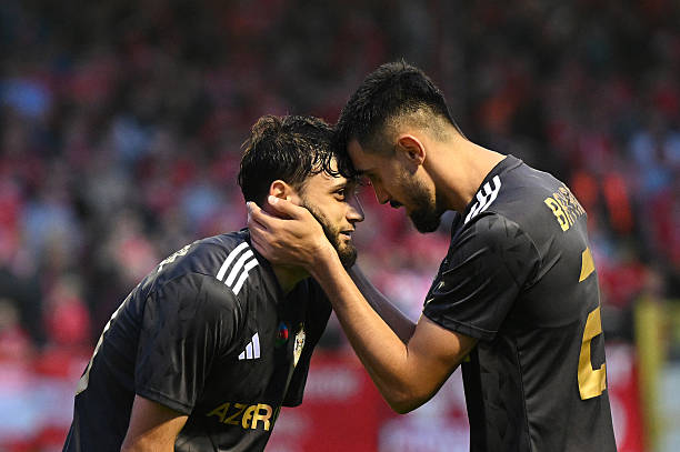 欧冠四强赛程揭晓：皇马vs拜仁、巴黎vs多特，谁能挺进决赛？