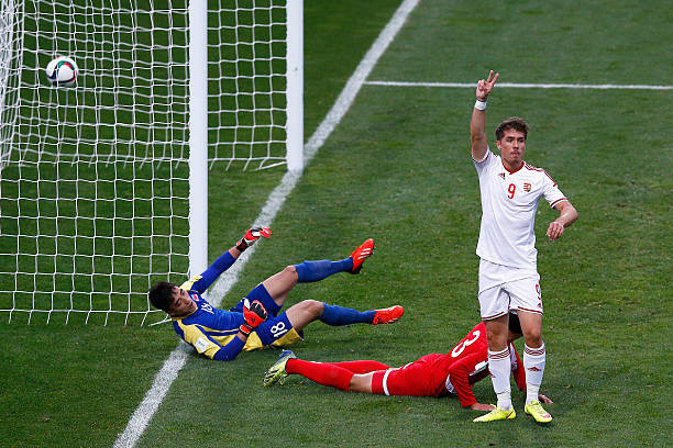 深度解析球探足球比分比分:如何利用数据预测比赛结果