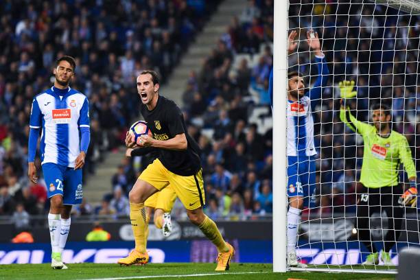 贺岁版独家攻略:如何在实况足球2011新春贺岁版中称霸赛场