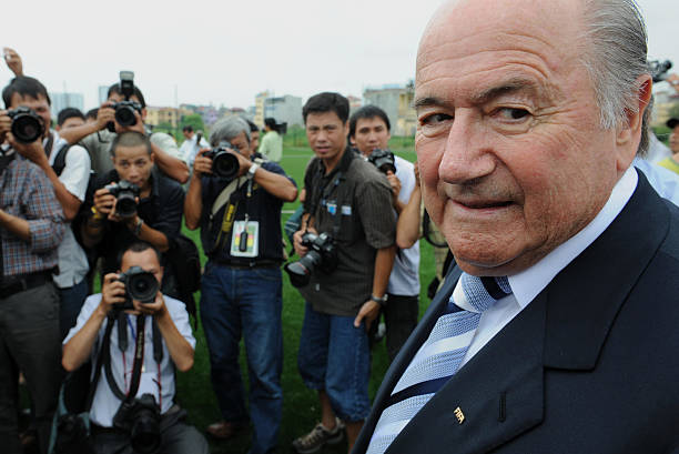 从摆腿到触球：中班幼儿射门动作分解教学指南