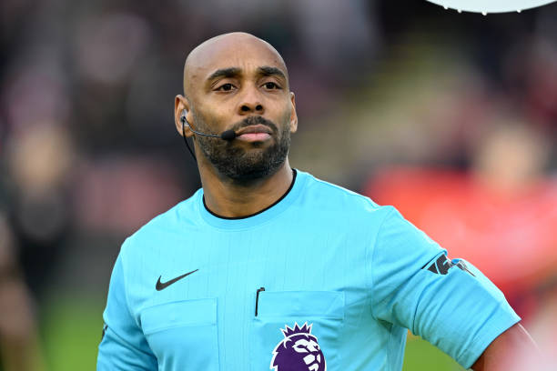 边路球员的制胜法宝：过人技巧口诀详解