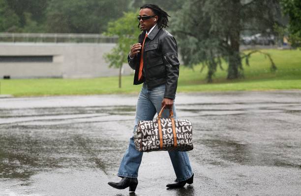 逆风前行:马奎尔如何应对职业生涯的低谷与批评