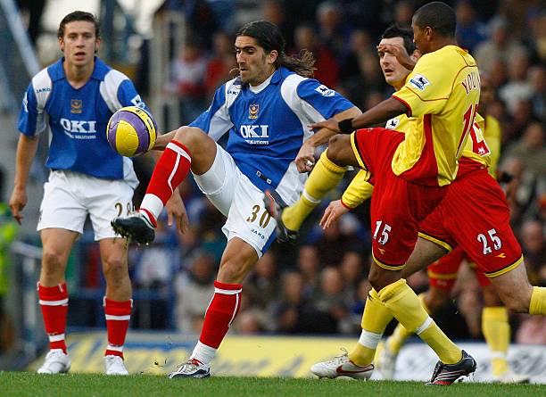 实况足球手游防守型后卫全解析：如何打造铜墙铁壁的后防线？