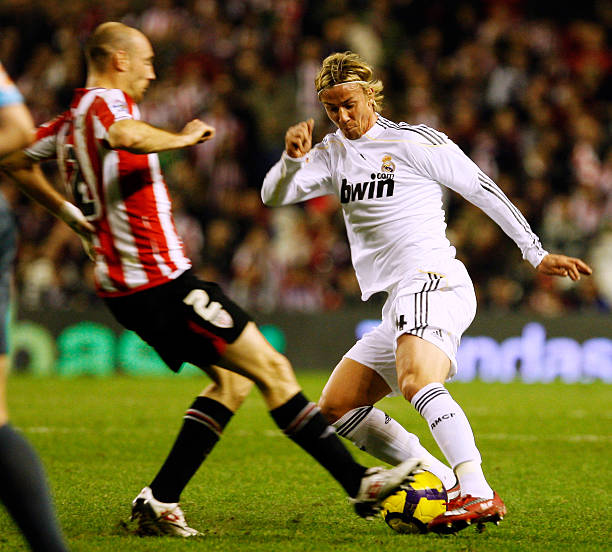 解读欧冠免费直播在线直播雨燕中的女性意识与成长