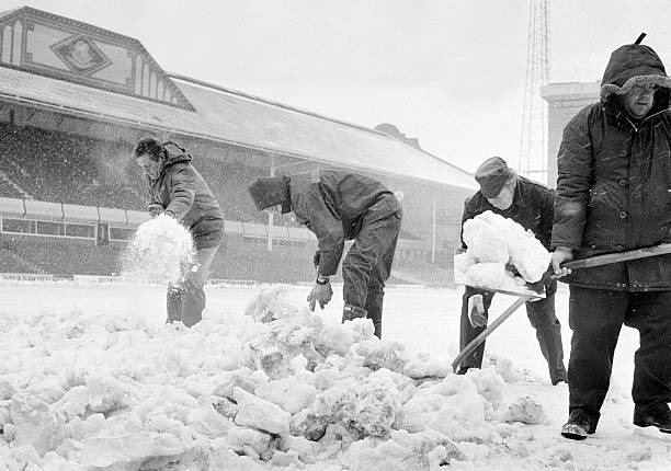 从12码到30码:解析米哈伊洛维奇的任意球魔法