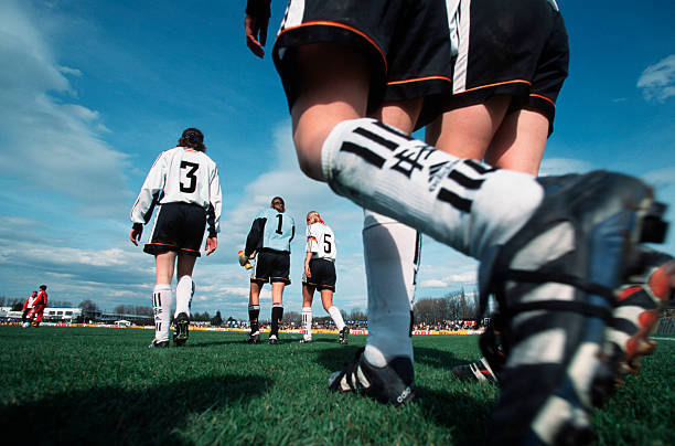 反越位实战指南:如何利用对手防线漏洞得分?