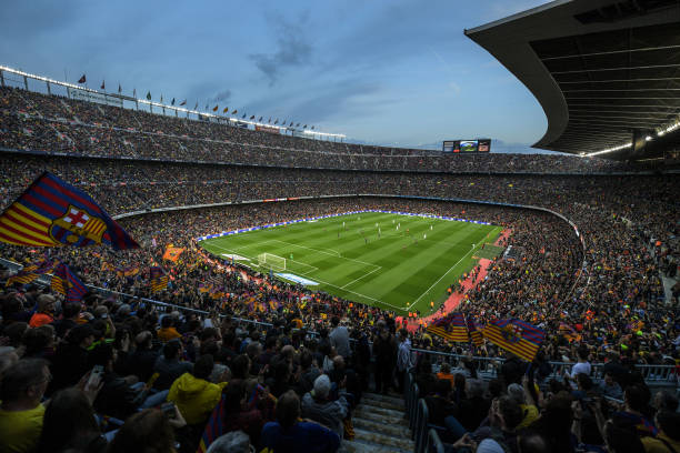 对比C罗：巅峰梅西的身价为何能独步足坛？