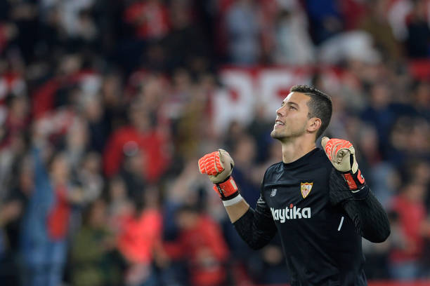 (侧重于实用技巧,帮助观众即时判断)