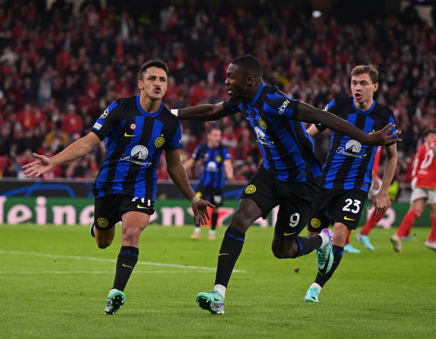 回顾经典战役:那些年被“大巴”挡在门外的豪门球队