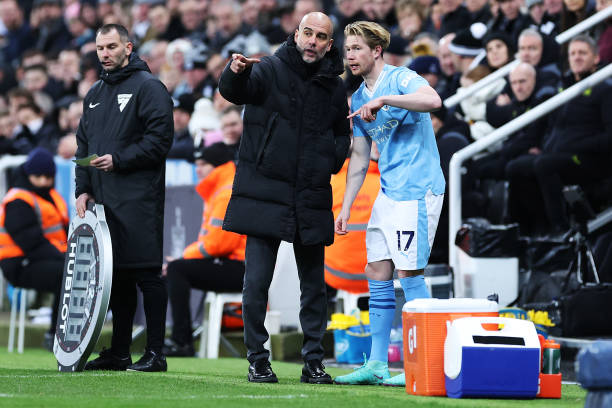 从职业球队学习定位球战术:英超、西甲顶级球队的实战案例