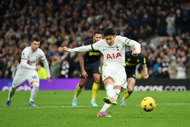 欧冠决赛关键时间节点:不容错过的比赛日程