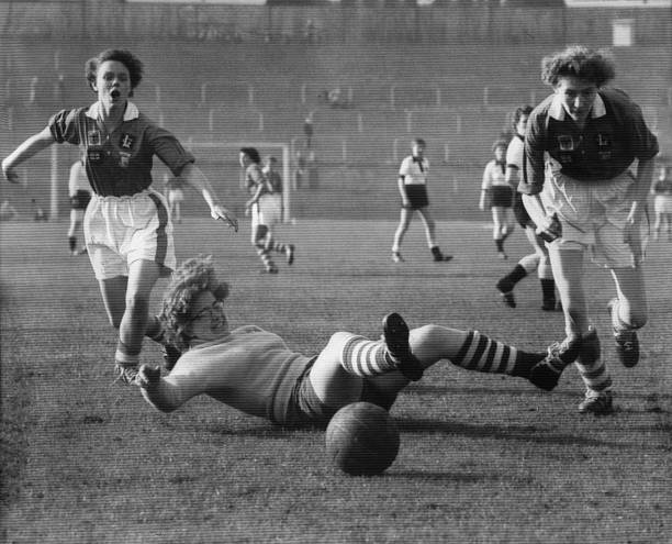 齐达内退役后的荣誉与成就：教练时代的辉煌续写