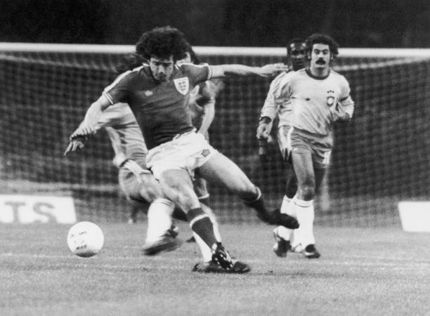 为什么欧冠比欧联杯更受关注？五大关键差异揭秘