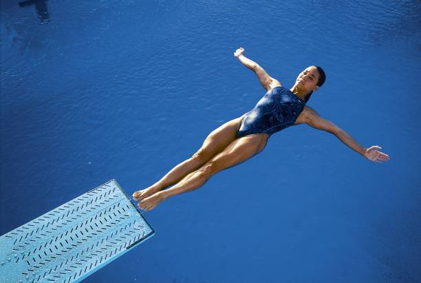 田径世界纪录数据表：包括创造日期和地点