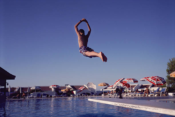 郭晶晶穿平价布鞋引热议，网友：这才是真正的豪门风范