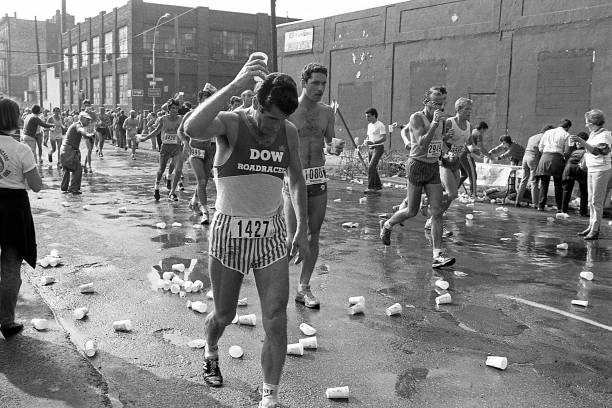 田径长跑领跑员与运动员的默契配合