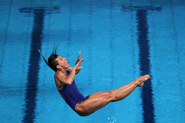 跳远腿部前伸动作细节解析，助你跳出更远距离