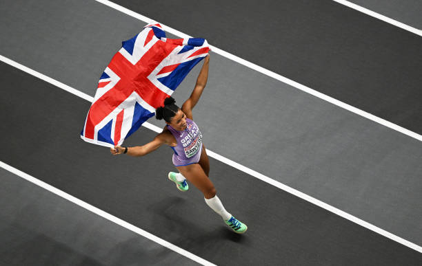 竞走比赛中黄牌上的“L”代表什么含义？