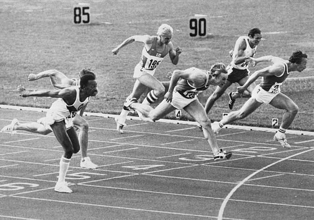 (突出了田径的几个关键特点,并连接到价值)