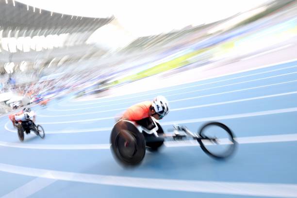 乌克兰跳水小将背后的故事：家庭支持与不懈坚持