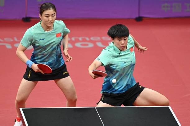 乒乓球发球高度要求:如何避免被判违例?