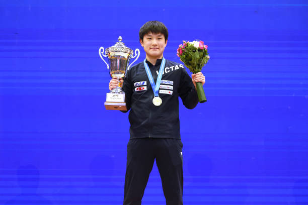 直拍上旋球VS下旋球：旋转原理与击球技巧对比