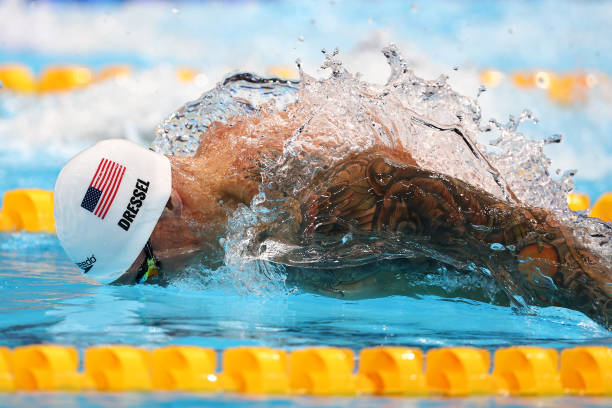 游泳技巧大比拼:自由泳和蛙泳的呼吸方式差异