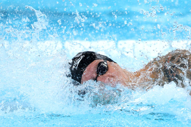 游泳训练中的能量代谢机制研究