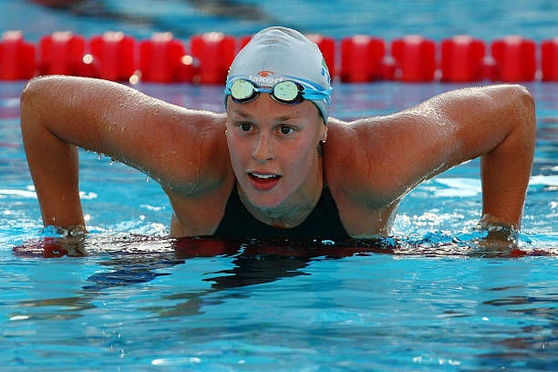 长期游泳导致腰疼？专家建议与治疗选择