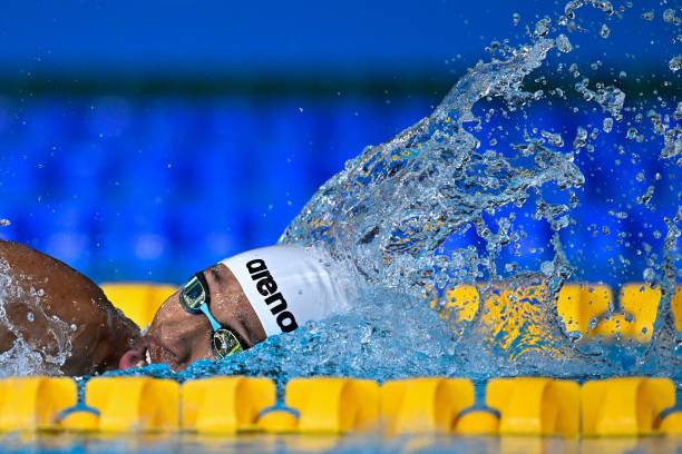 少年游泳的十大益处：从体能到心理全面解析