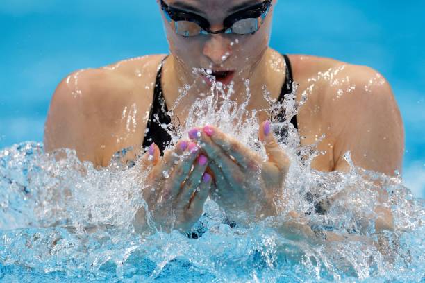 全运会游泳25日综述:奖牌榜竞争白热化,各省队表现突出