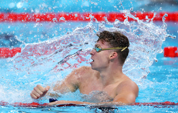 艺术与水的交融：游泳池绘画技巧全解析