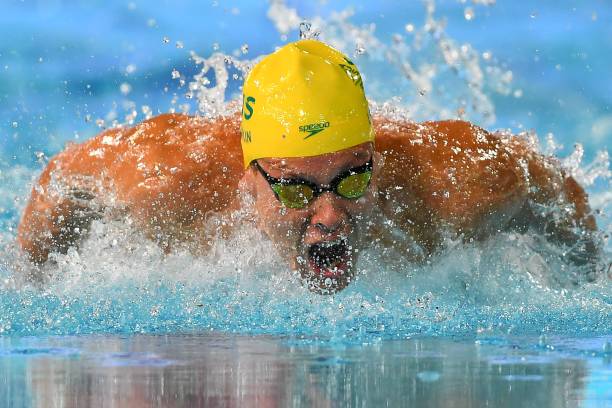 佛滔解梦：梦见游泳的10种不同预兆解读