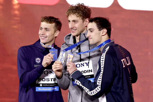 游泳比赛项目全解析:从自由泳到混合泳