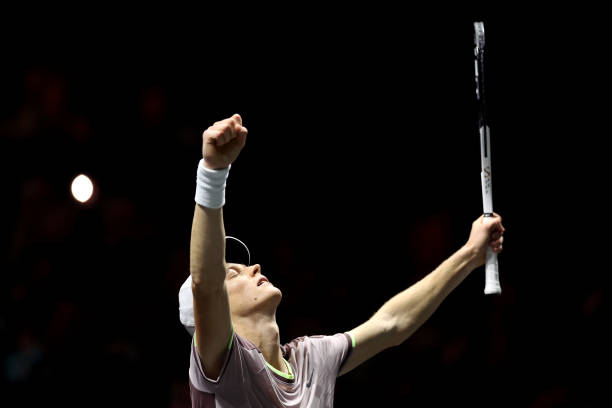 温网2021直播:雨水打扰时的室内比赛安排