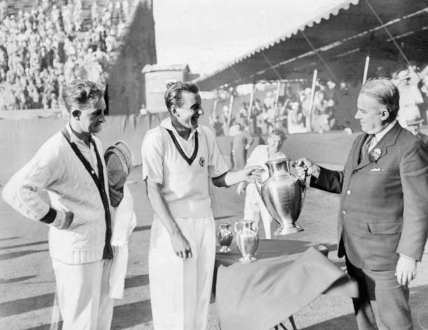 外用VS口服：治疗网球肘哪种药物更有效？