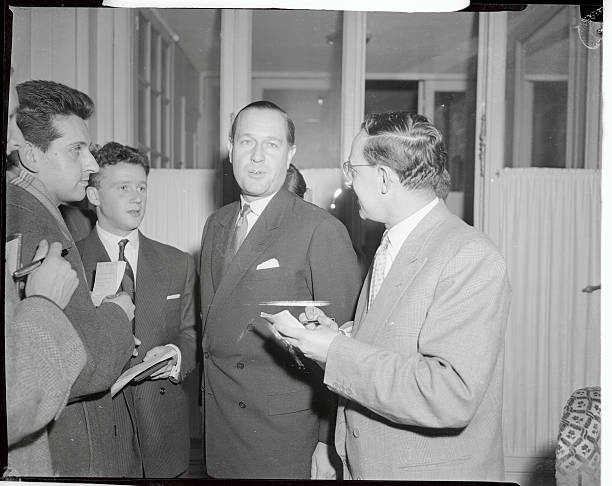 辛纳耐克网球鞋：适合各种场地的全能选择