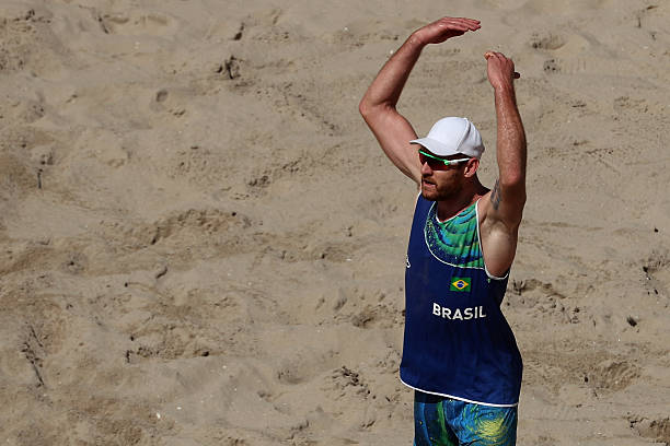 排球场地线宽与场地尺寸的关系是什么？