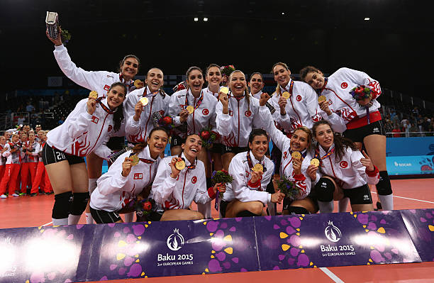 排球比赛场地与网高标准要求