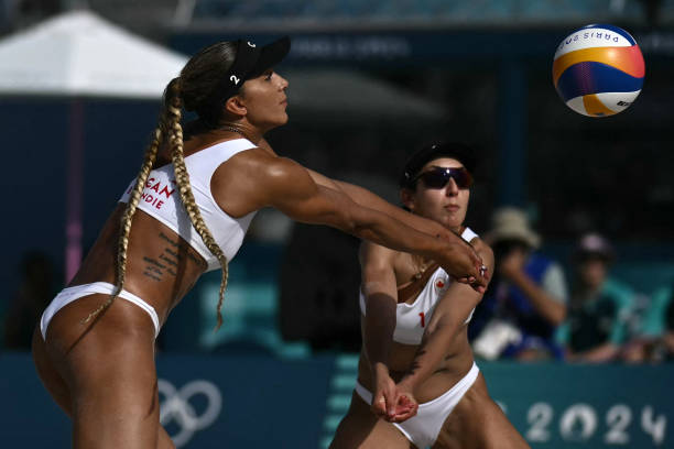 排球裁判手势与判罚规则图解