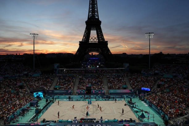 排球场地尺寸对比:标准宽度与沙滩排球的差异