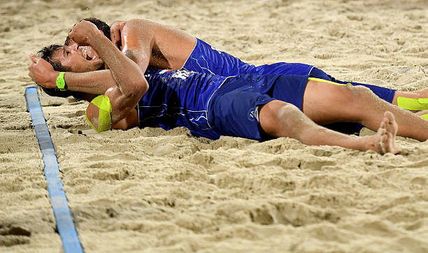 从站位看战术：排球比赛中的阵型变化