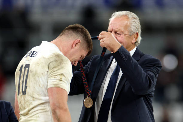 世界杯举办国家的旅游热潮：赛事如何带动当地经济？