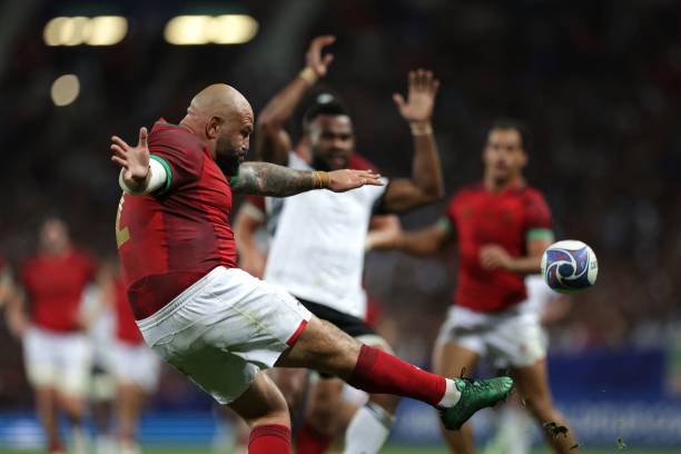 新一代球星崛起:加维、贝林厄姆等00后闪耀世界杯舞台