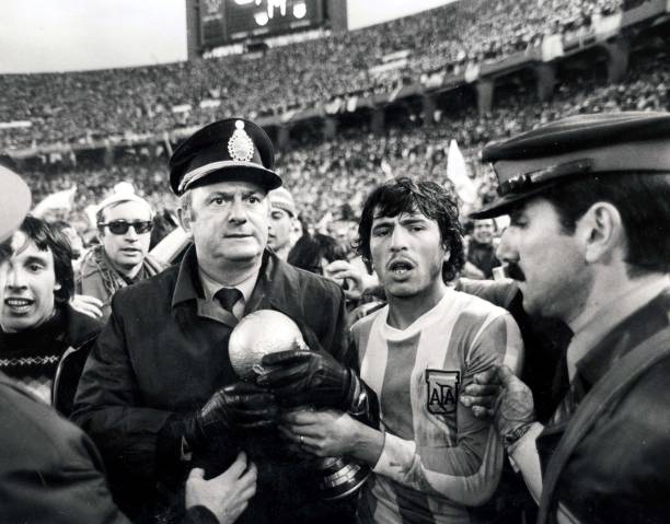 梅西的第一次世界杯之旅:18岁天才的惊艳表现