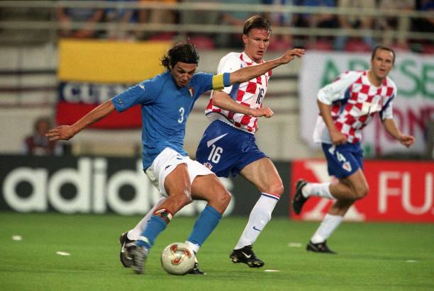 国足客场挑战沙特,出线形势面临严峻考验